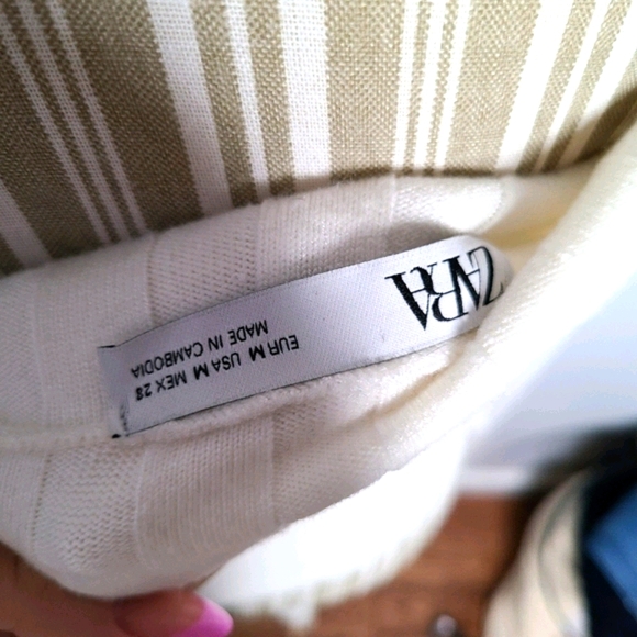 Zara off the shoulders long sleeve top - Picture 7 of 7